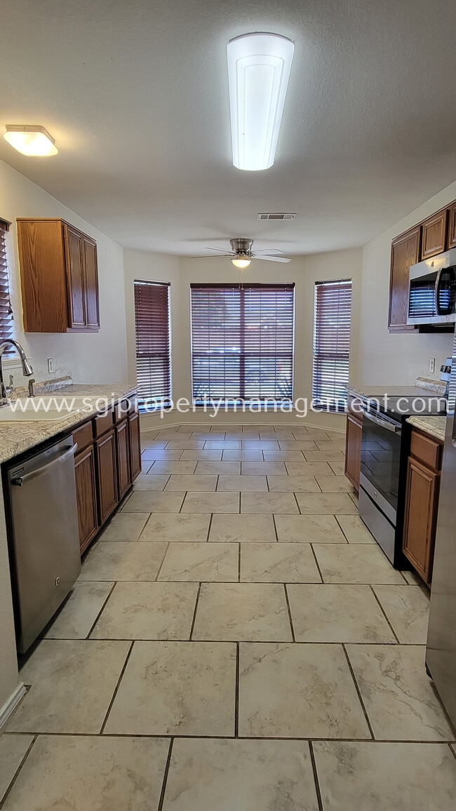 Building Photo - 3047 Bosswood Ct