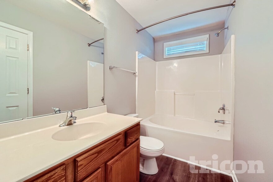 Building Photo - 11626 Lioness St