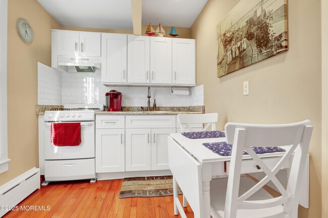 Building Photo - 54 5th St