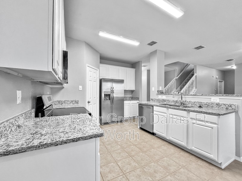 Building Photo - 507 Binkley Ct