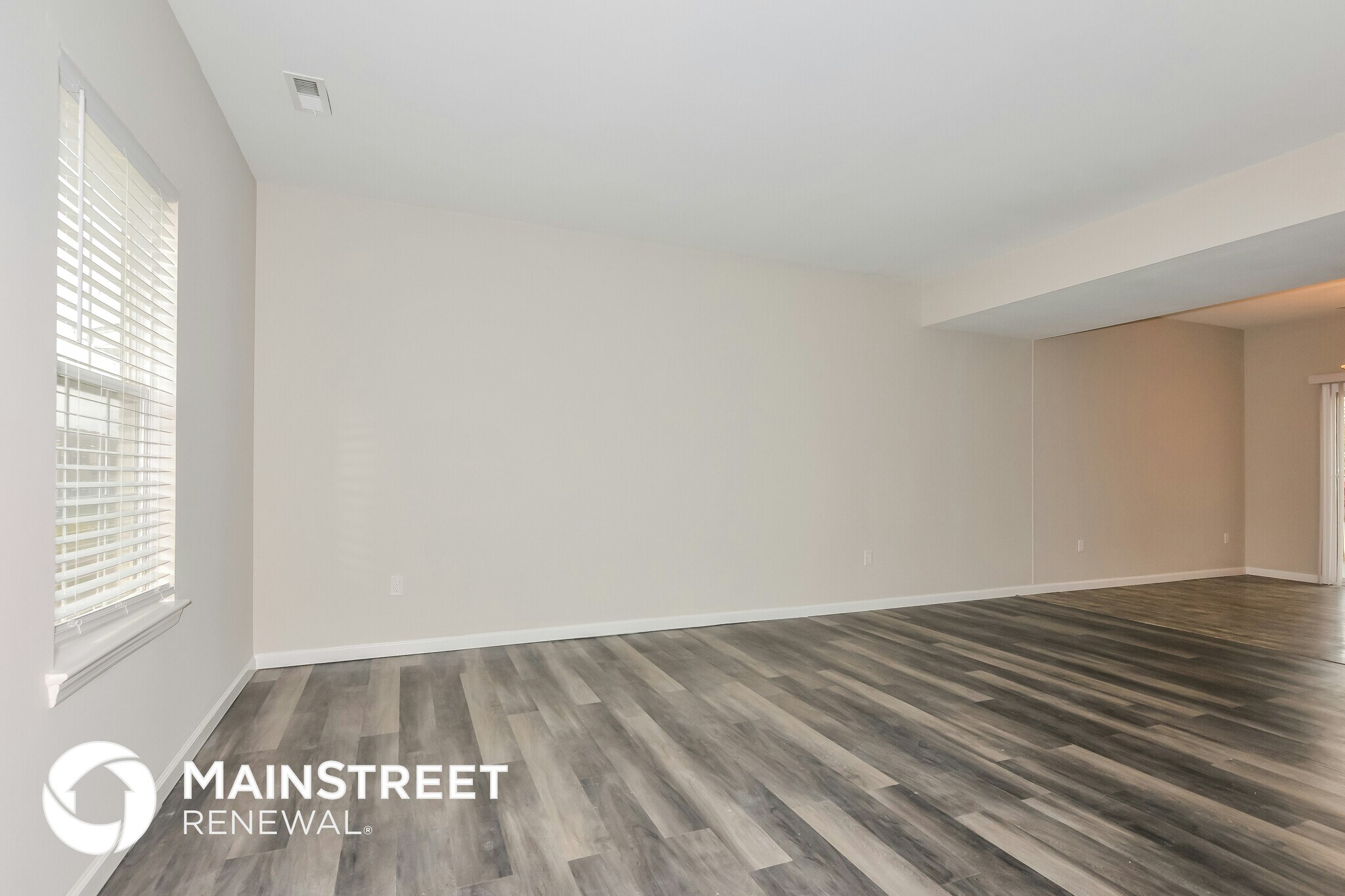 Building Photo - 1010 Glengarry Dr
