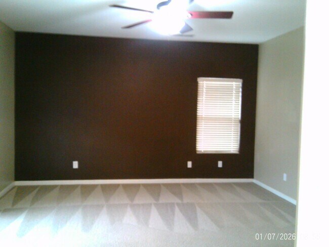 Building Photo - NW-WELCOME HOME !!! Price improvement!