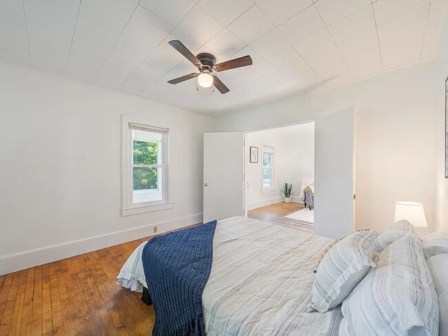 Building Photo - 3 Bed, 1 Bath Single Family Home