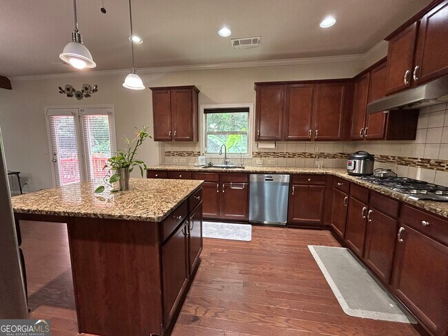 Building Photo - 1240 Apple Blossom Dr