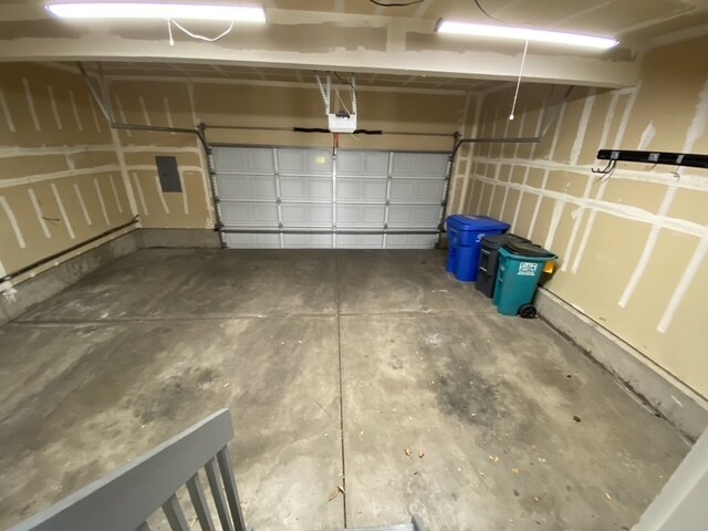 Building Photo - 5127 Stillwater Creek Dr