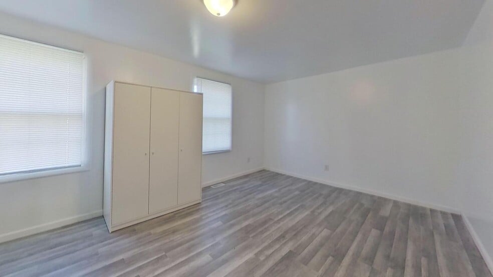 Building Photo - 8149 Trevellian Way