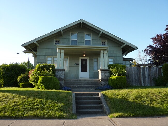 Primary Photo - 731 S 49th St