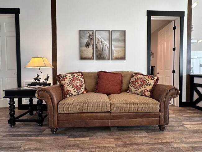 Building Photo - Brand New Custom Residence | 3 Bedroom, 2 Bath | Panoramic Bitterroot Valley Views | Private & Se...