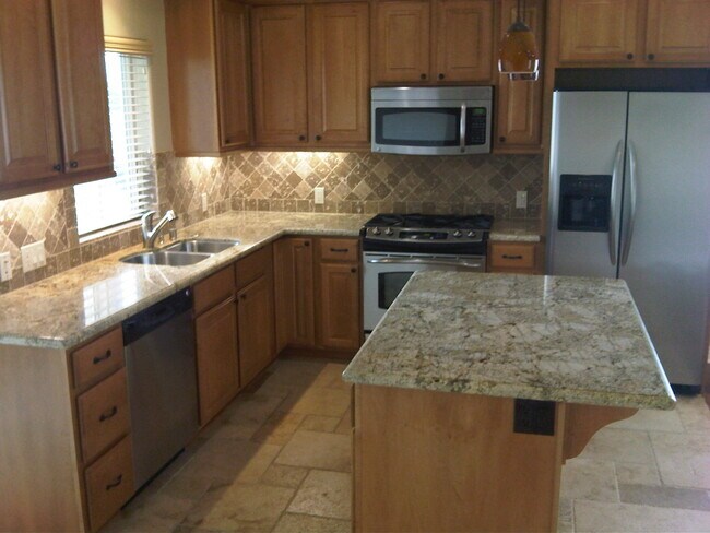 Primary Photo - 4054 1st Ave