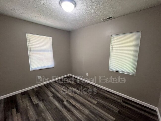 Building Photo - 4459 Catalina Ave