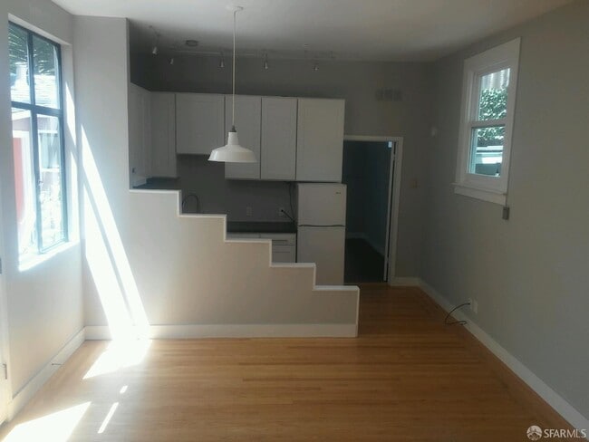 Building Photo - 236 Clinton Park