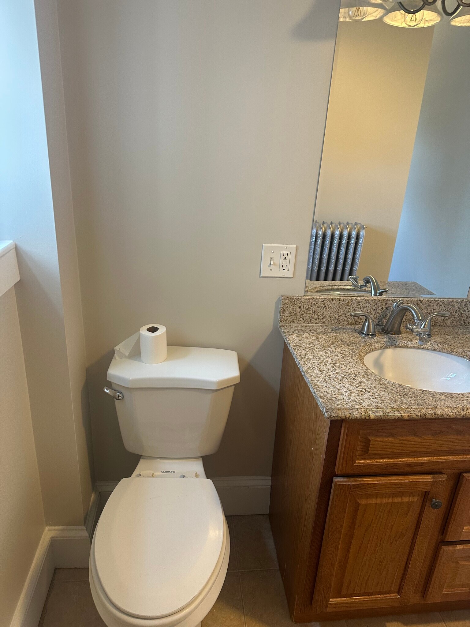 Building Photo - 22 Central St