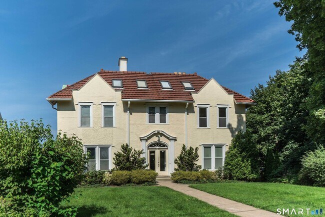 Building Photo - 440 Prospect St