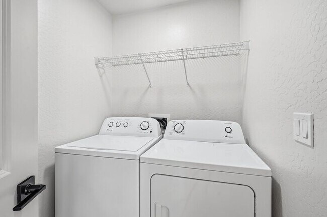 Building Photo - 1816 N 15th St