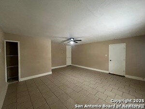 Building Photo - 4018 Sunrise Creek Dr