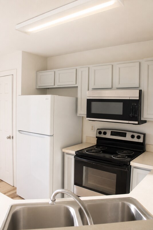 Building Photo - 521 Eastwater Ln