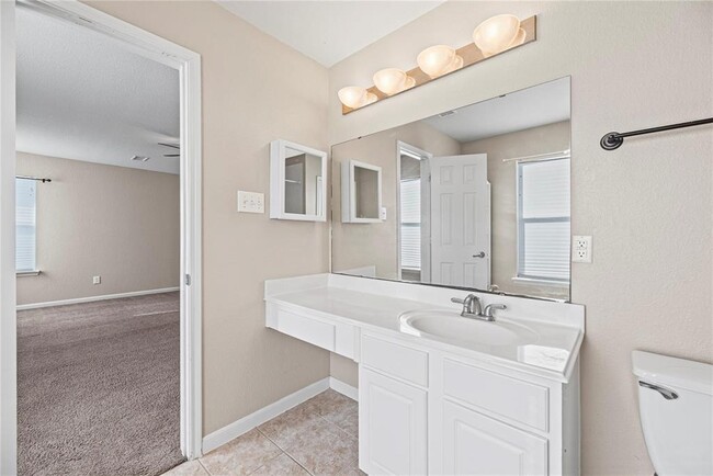 Building Photo - 16314 Chandler Ridge Ln