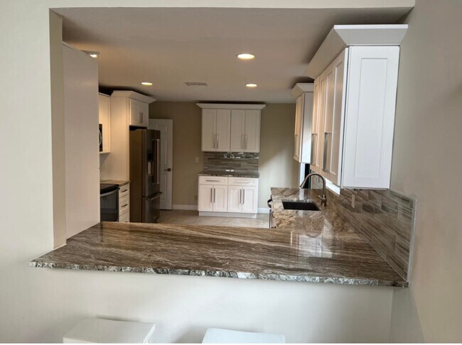 Building Photo - 2579 La Lique Cir