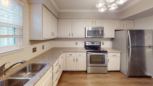 Building Photo - 3280 Heathstead Pl