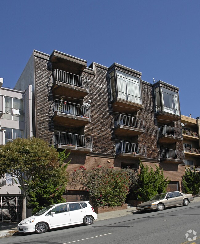 Building Photo - 1670 Sutter St