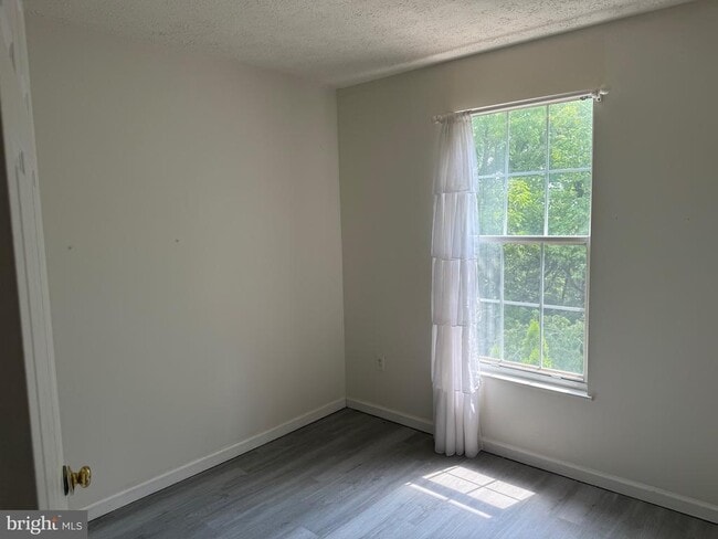 Building Photo - 5491 Prince William Ct