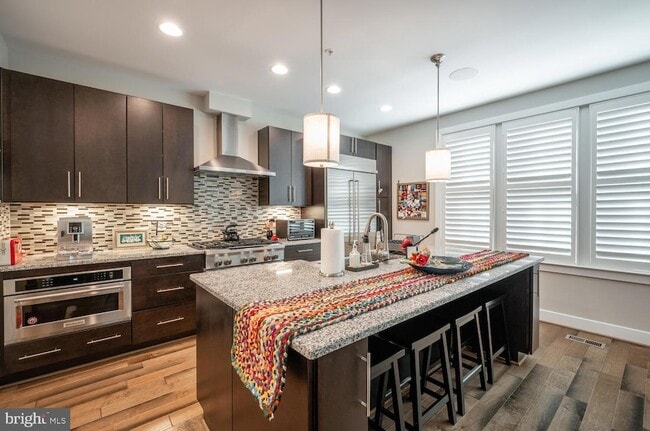 Building Photo - 1126 N Stuart St