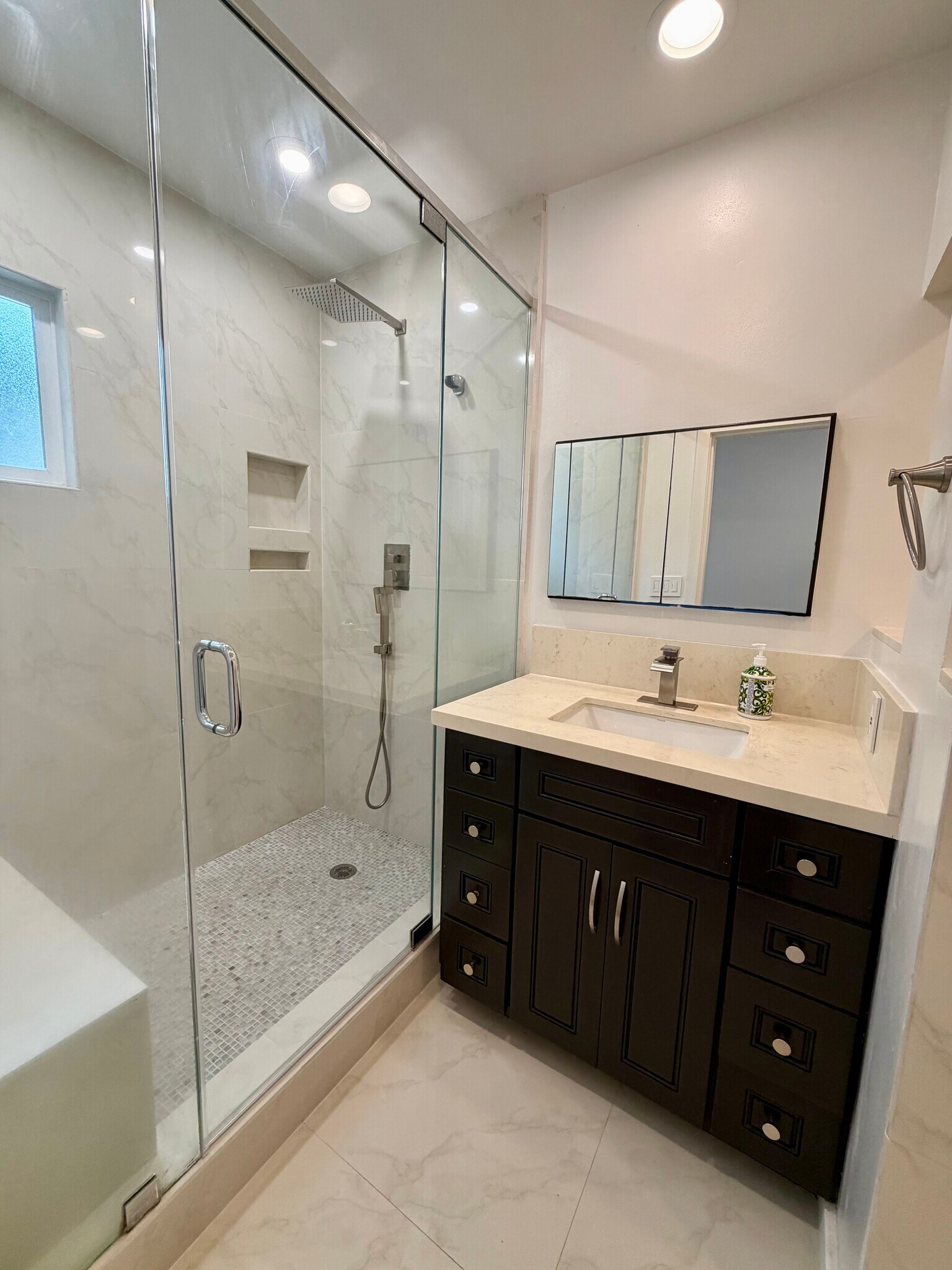 Building Photo - 4225 Tuller Ave