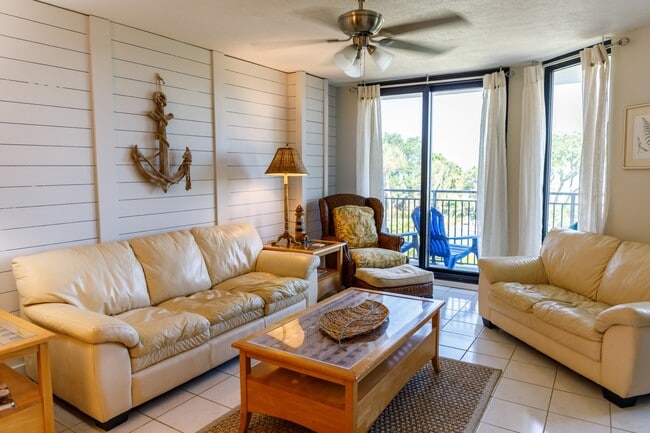 Building Photo - 7600 Palmetto Dr