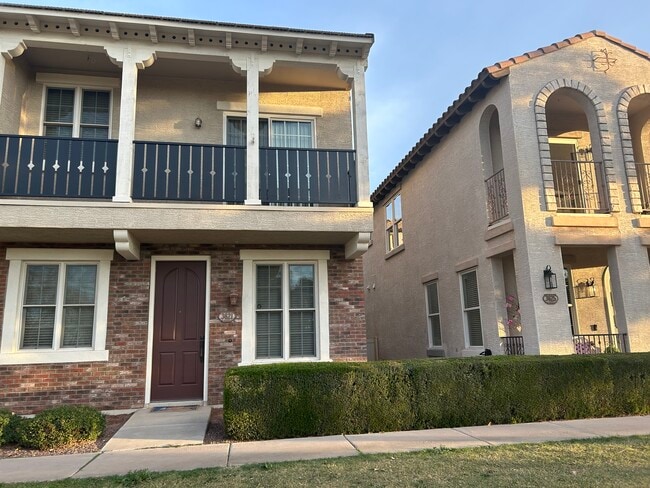 Building Photo - 3621 E Leslie Dr