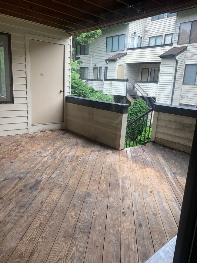 Building Photo - 2-Bedroom, 2-Bath Condo for Rent