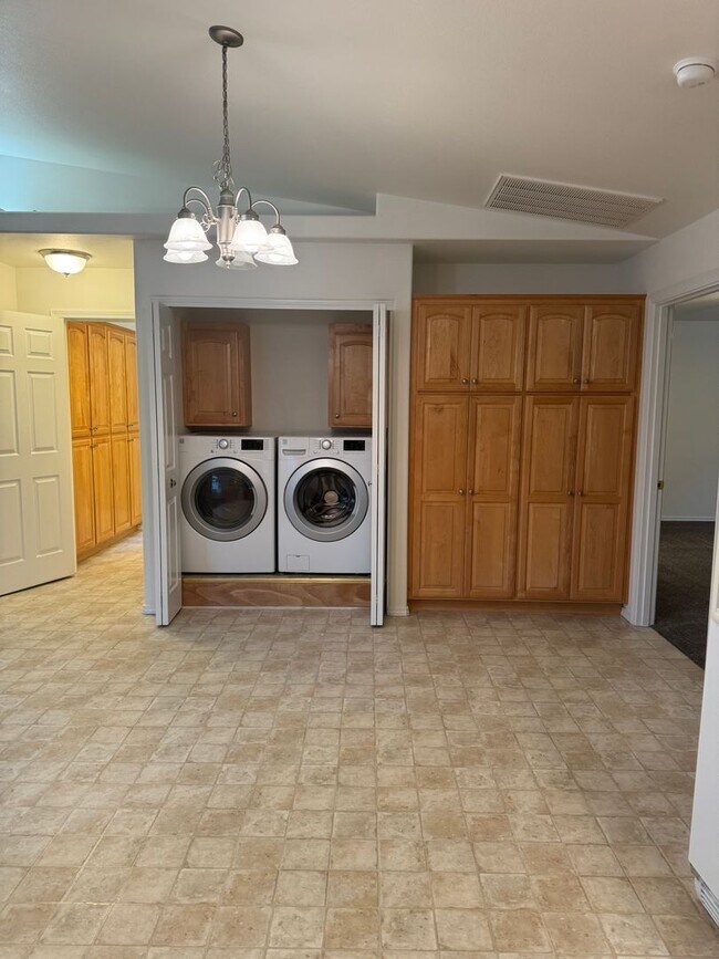 Building Photo - MHDuke2