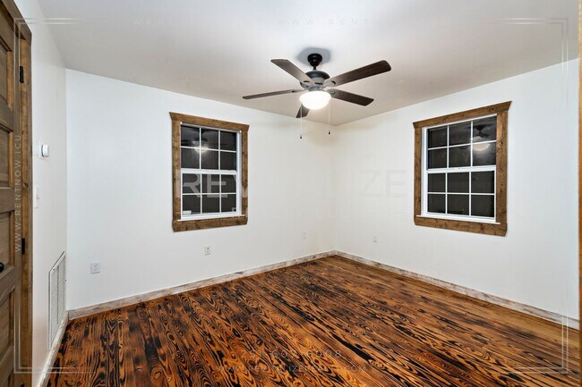 Building Photo - Charming Foley Bungalow with Timeless Character and Plenty of Storage!