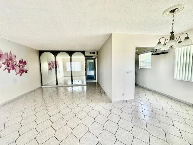 Building Photo - 368 Mansfield I