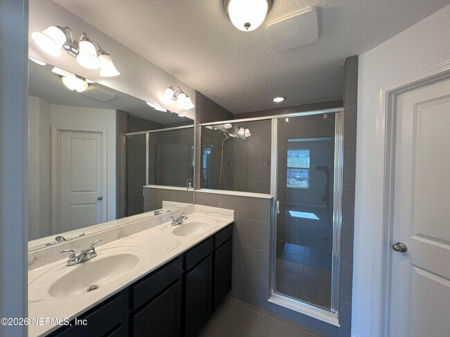 Building Photo - 3179 Chestnut Ridge Way