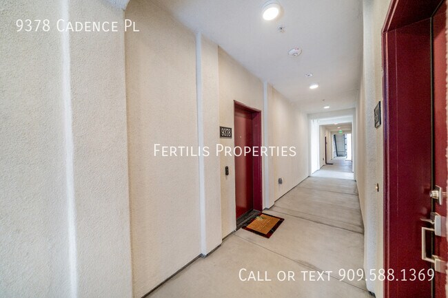 Building Photo - 9378 Cadence Pl