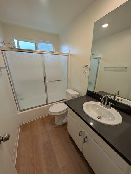 Building Photo - 3900 1st St