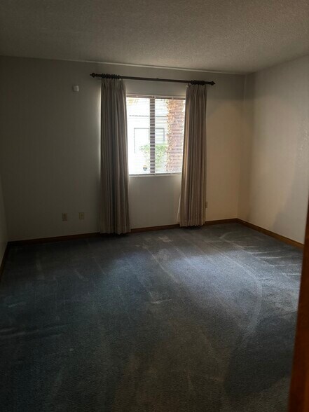 Building Photo - 1414 Santa Margarita St