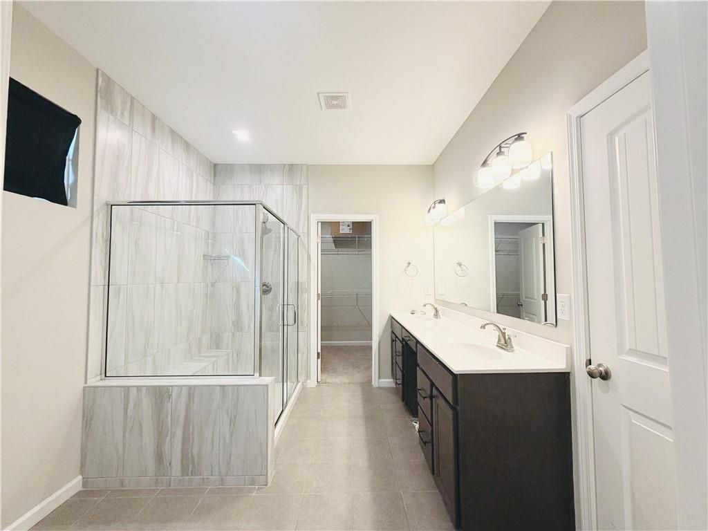 Building Photo - 607 Michigan Cir