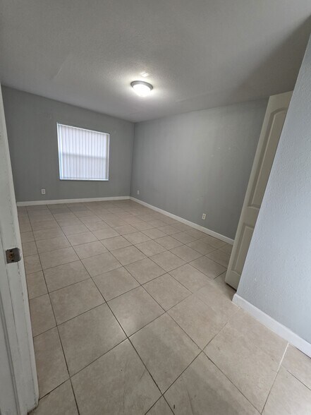 Building Photo - 2401 Barley Club Dr