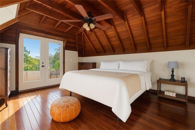 Building Photo - 216 Gray Craig Rd