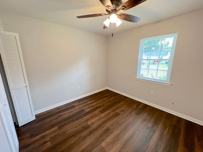 Building Photo - 3 BED | 2 BATH | SCREENED IN SUNROOM | SOUTHSIDE/VERNONBURG