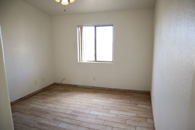 Building Photo - Hear The Songbirds Sing!