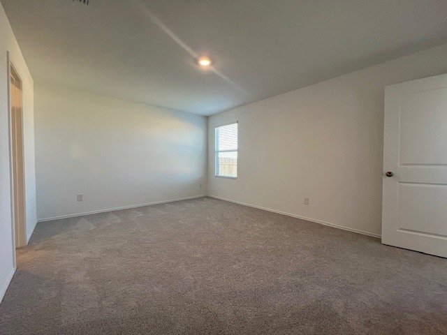 Building Photo - 531 Paris St