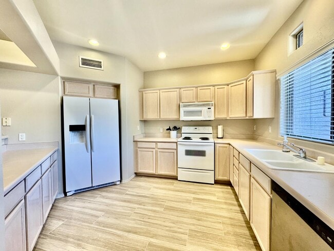 Building Photo - 655 W Vistoso Highlands Dr