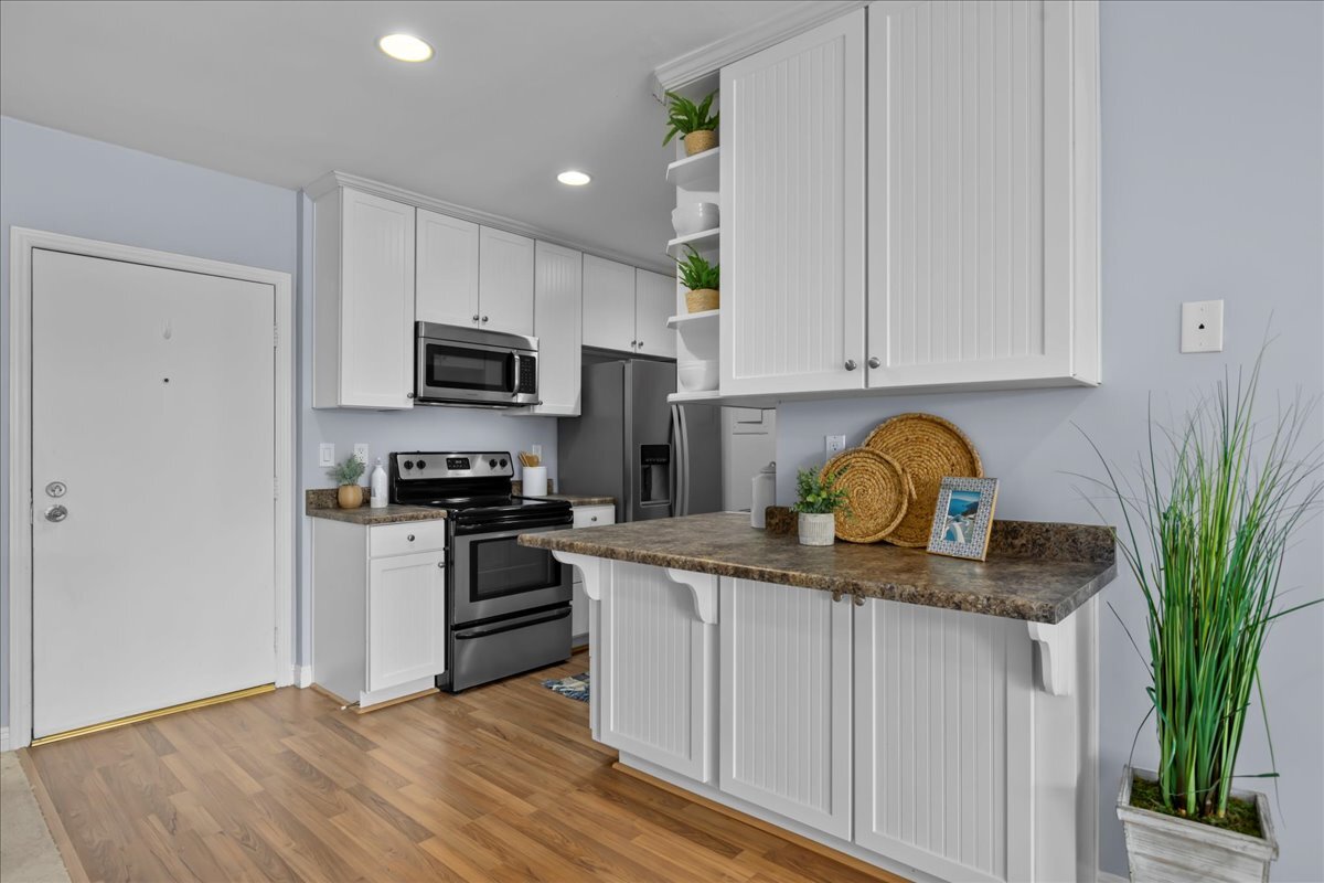 Building Photo - 7765 W 91st St