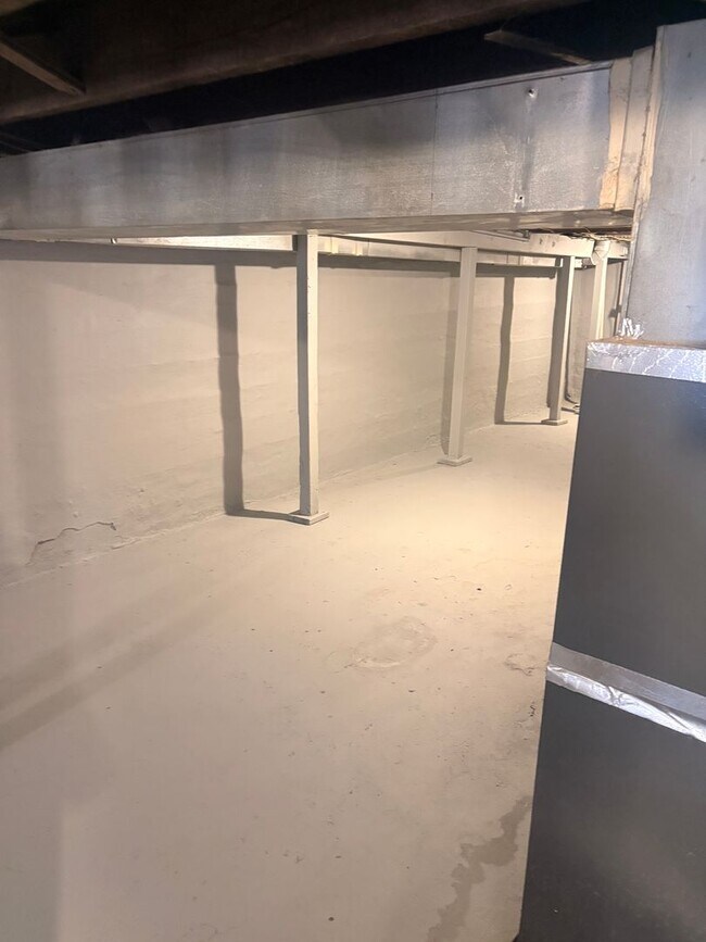 Building Photo - Spacious 3BR Home Near Coppin State – Recently Updated & Ready Now!