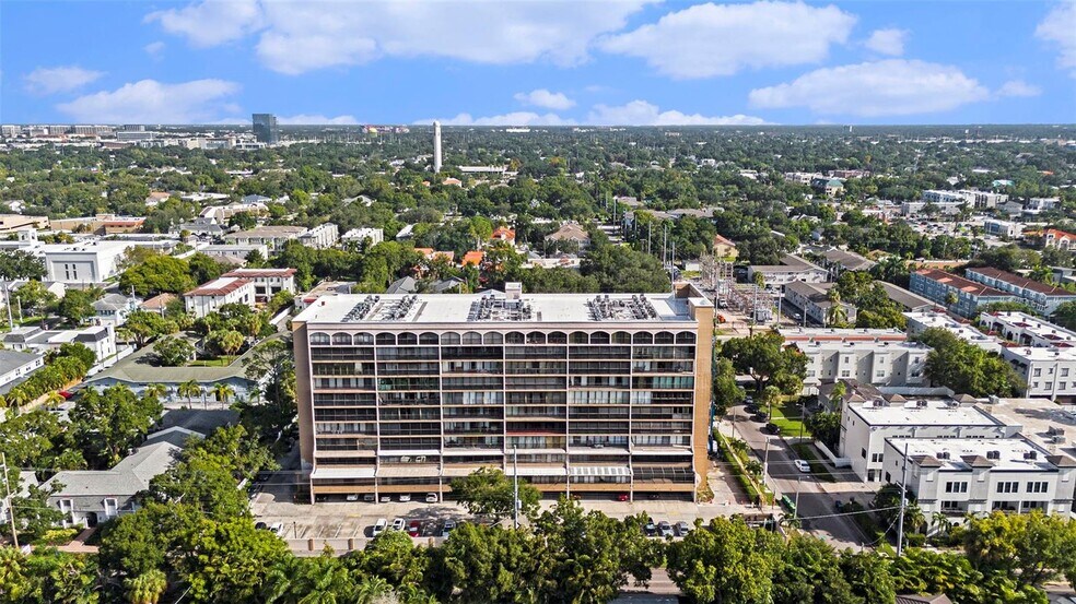 Building Photo - 3211 W Swann Ave