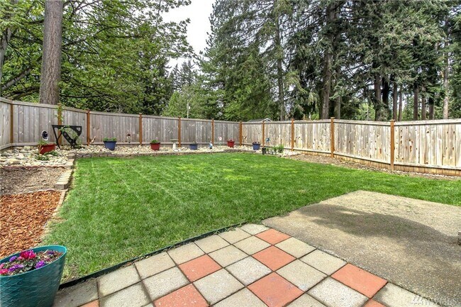 Building Photo - 17520 80th Ave Ct E