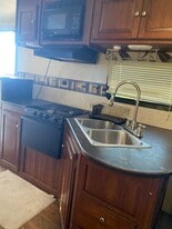 Building Photo - 1219 16th St