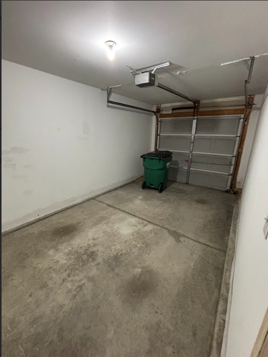 Building Photo - 509 Elkhart Dr